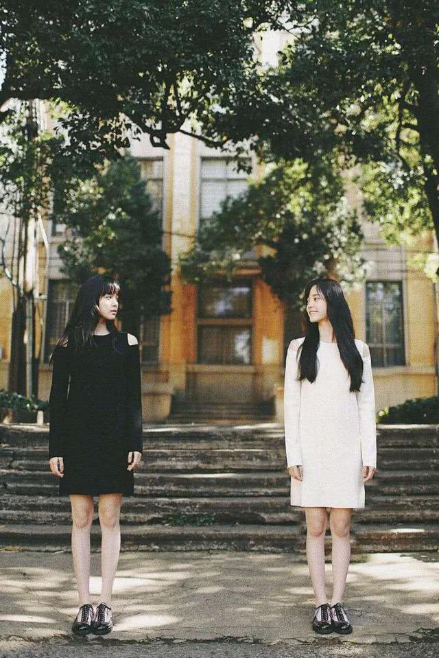 欧阳娜娜晒最新穿搭,网友大呼被惊艳