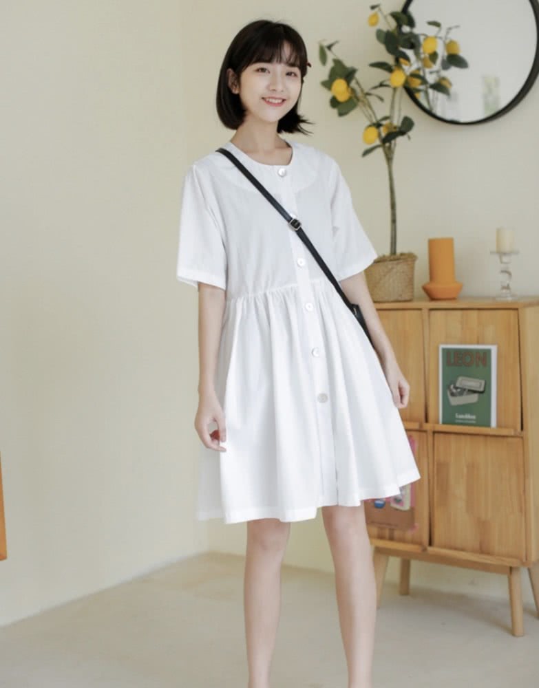 看韩国小姐姐2020春天如何完美诠释CHIC风，休闲又有气质！