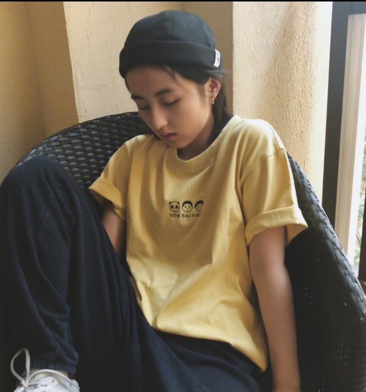 国民妹妹张子枫穿基础款照样惊艳,能火不是没有理由的!