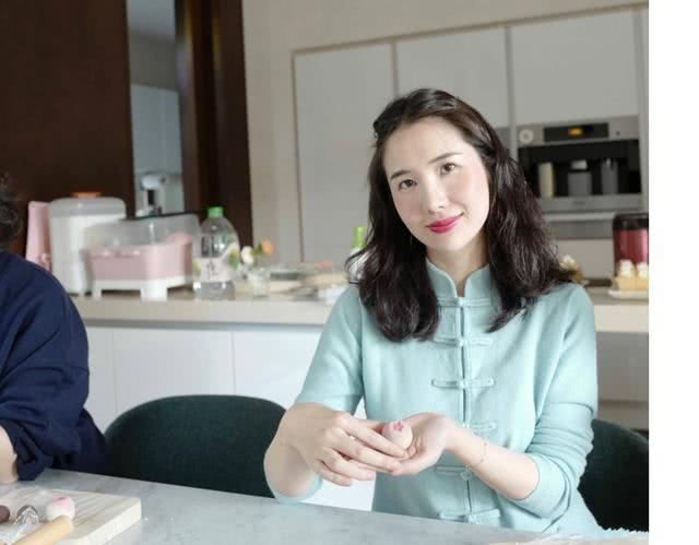 可怜的原配!总裁夫人亲自下场撕实属无奈,谁考虑过孩子的颜面?