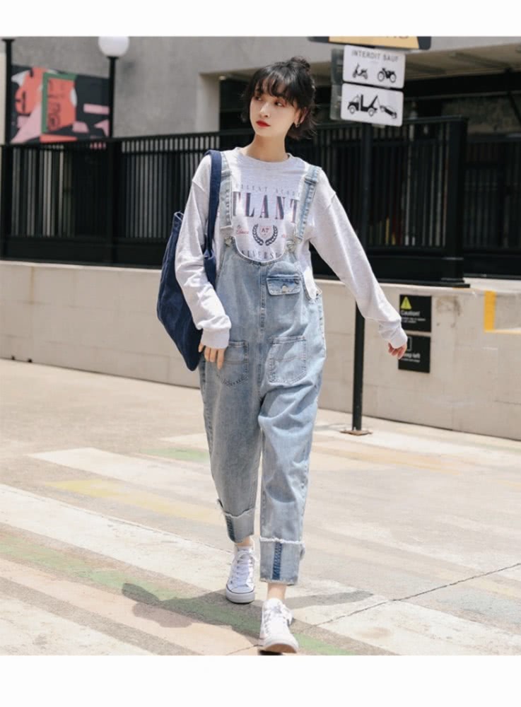 看韩国小姐姐2020春天如何完美诠释CHIC风，休闲又有气质！