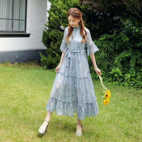 春夏必备小裙子，直男们最喜欢的款式，高级显瘦又撩人！