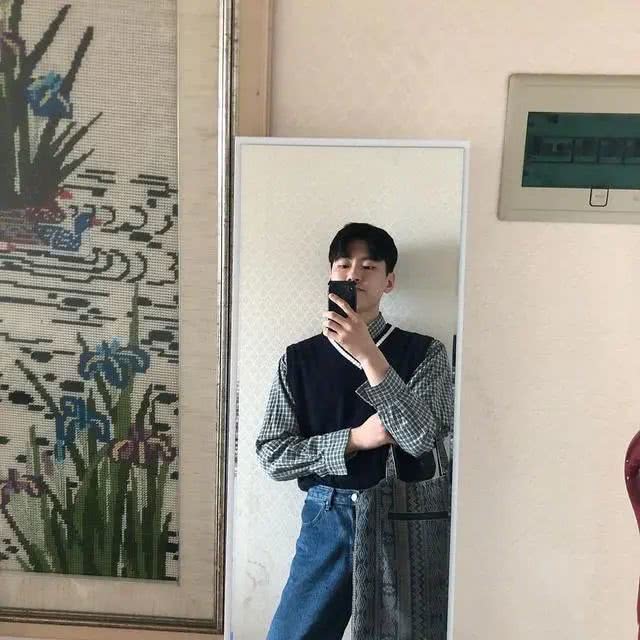 韩国时尚博主日常穿搭分享,男生们照着穿就行!