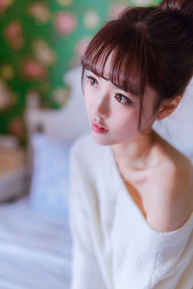 善良的小峓子 那天晚上听见小姨子在浴室低声呼叫