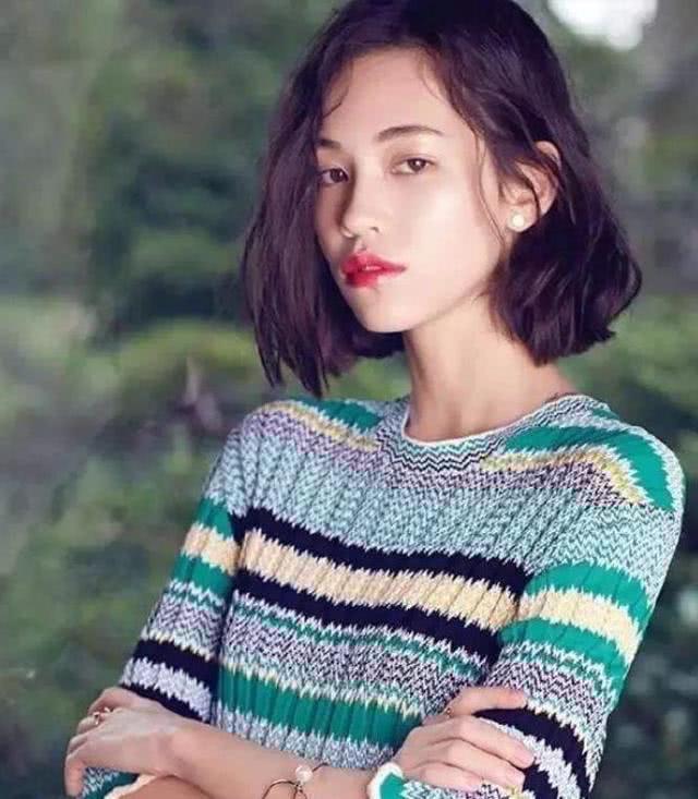 2020年流行清爽“LOB发”,好搭衣服又减龄