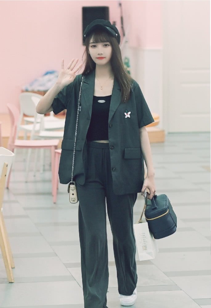 日系漫画少女宋昕冉,私服像一个洋娃娃,这也太可爱了吧