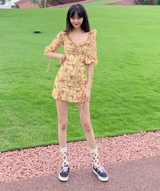 夏天穿裙子一定要搭配这几双鞋，时髦又上档次