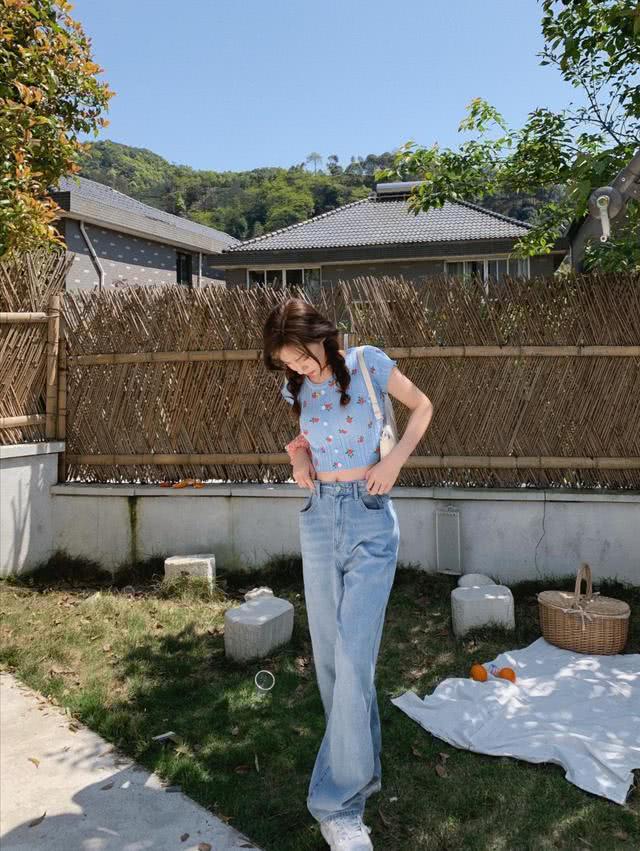 夏天看看这些不同款式的牛仔单品,哪种是你的菜?