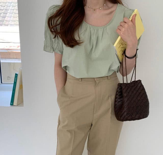 简约韩系风穿搭示范，基础款穿出好气质