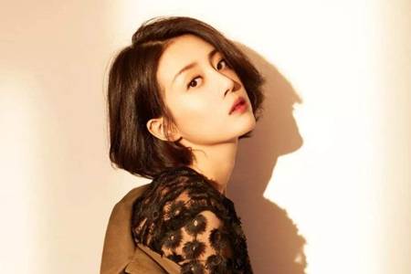 2020女生最新款短发烫发图片,减龄年轻的短发发型
