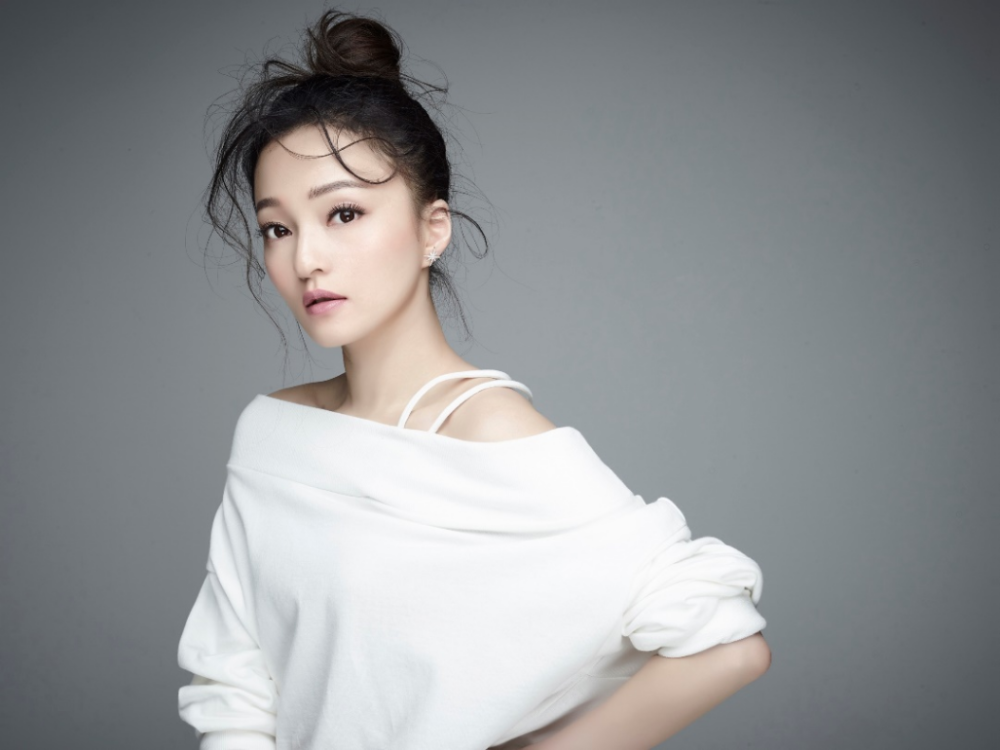 小个子张韶涵的穿衣打扮真时髦!这几套搭配技巧显高还有气质