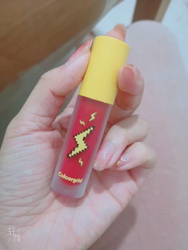 口红千千万,唯有新的最好看,这几款质地,包装,上色都值得推荐