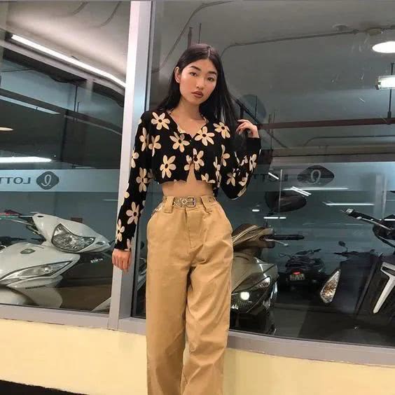 越南时尚博主凭借身材和穿搭圈粉,却被说是土味时尚?