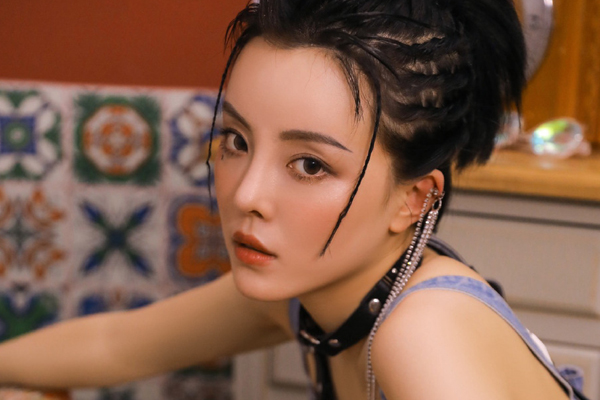 网红主播宋美娜是谁 王思聪现身直播间大跳骑马舞