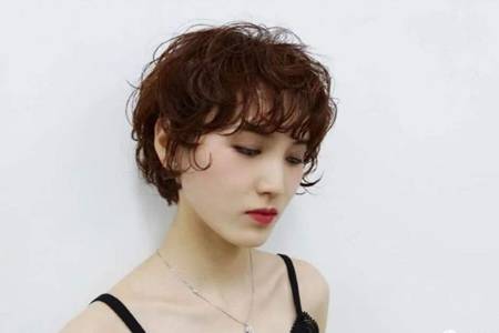 2020女生最新款短发图片，六款时尚短发造型减龄好打理