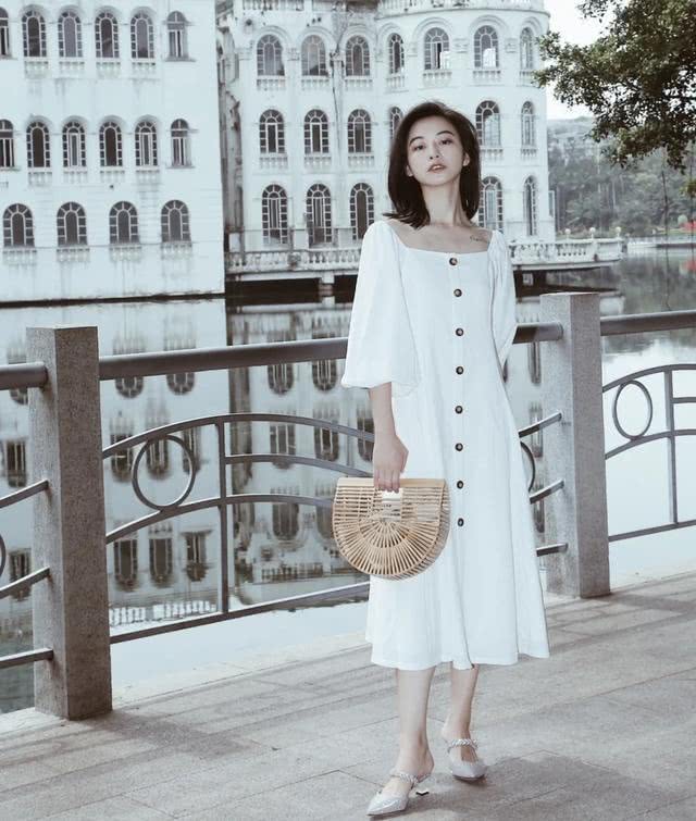 夏天穿裙子一定要搭配这几双鞋,时髦又上档次