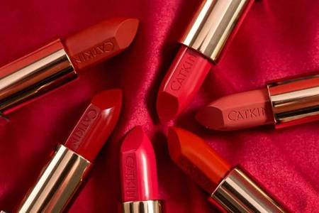 口红保质期一般多久,口红过期还能用吗