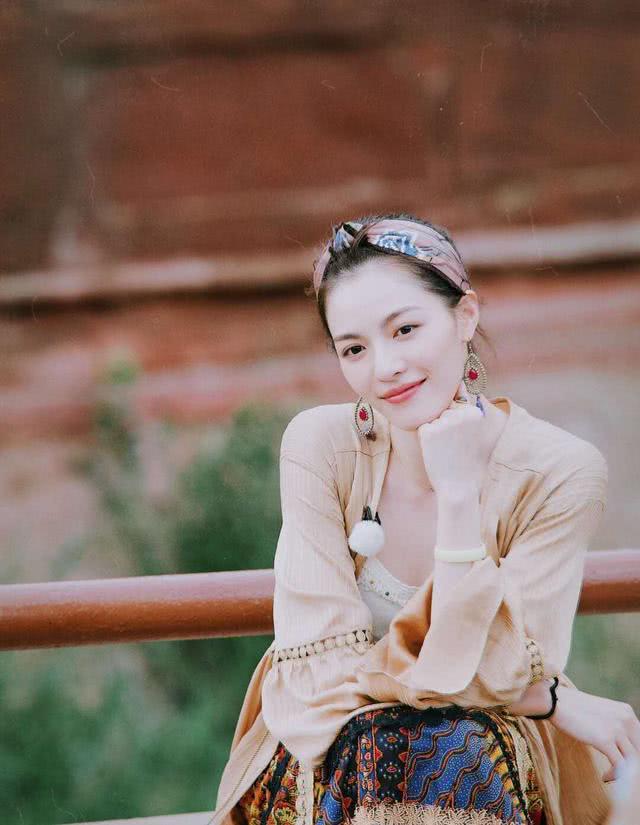 钟楚曦也太会穿了!看了她的私服才懂什么是时尚