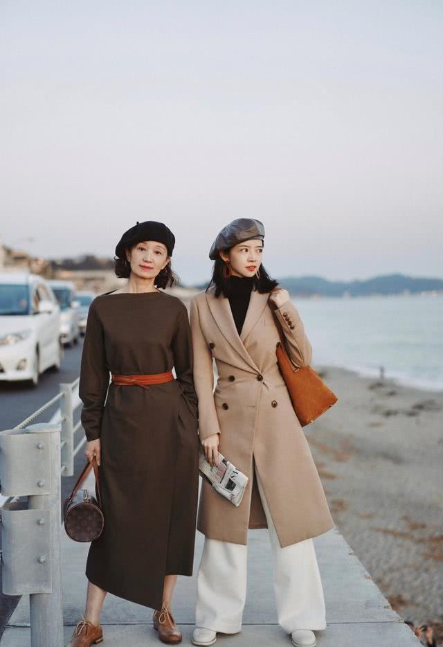 2020夏天穿什么？现在流行给穿衣做“减法”，简约还好看