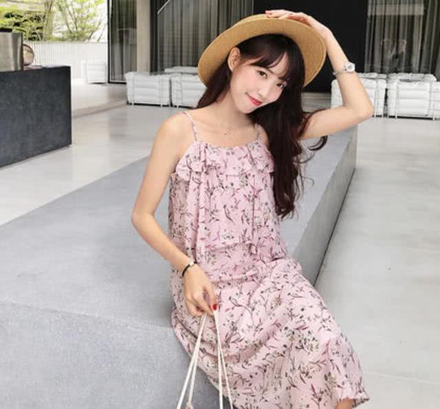 我选出了今年最美的3条连衣裙，快穿上它们迎接夏天吧！