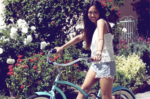 Aimee Song搭配志欣赏 做百变阳光活力少女