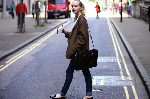 玩转色彩 看丹麦时尚博主Sarah Mikaela搭配志