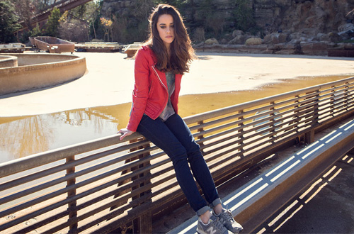 Macarena García搭配志 打造缤纷游乐园