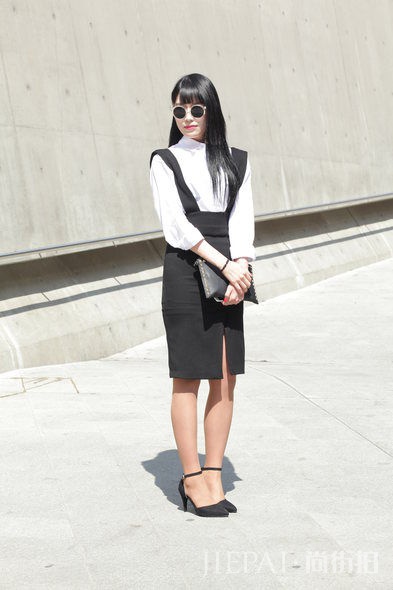 首尔街拍：粉色系、牛仔造型就是春夏潮流！