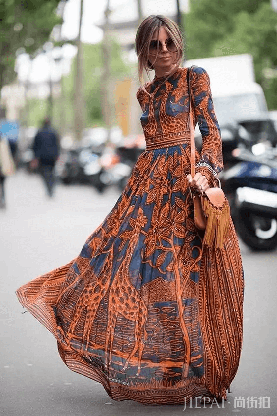 时尚博主都穿什么?这5件单品是她们衣橱的常备款!