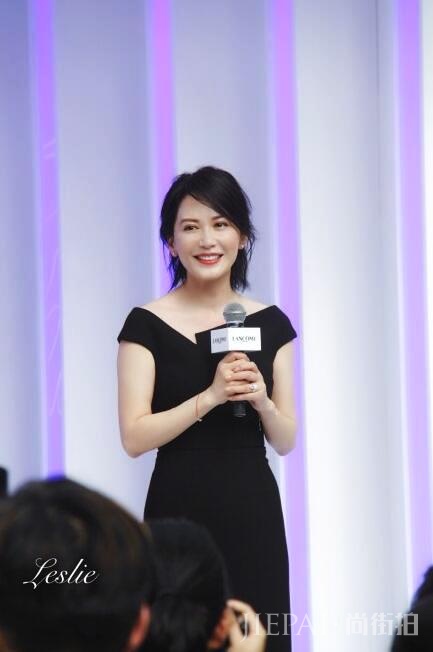 47岁俞飞鸿近照曝光  肤白貌美被赞逆生长