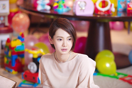 戚薇是演员更是美妆博主,精致辣妈令人羡慕