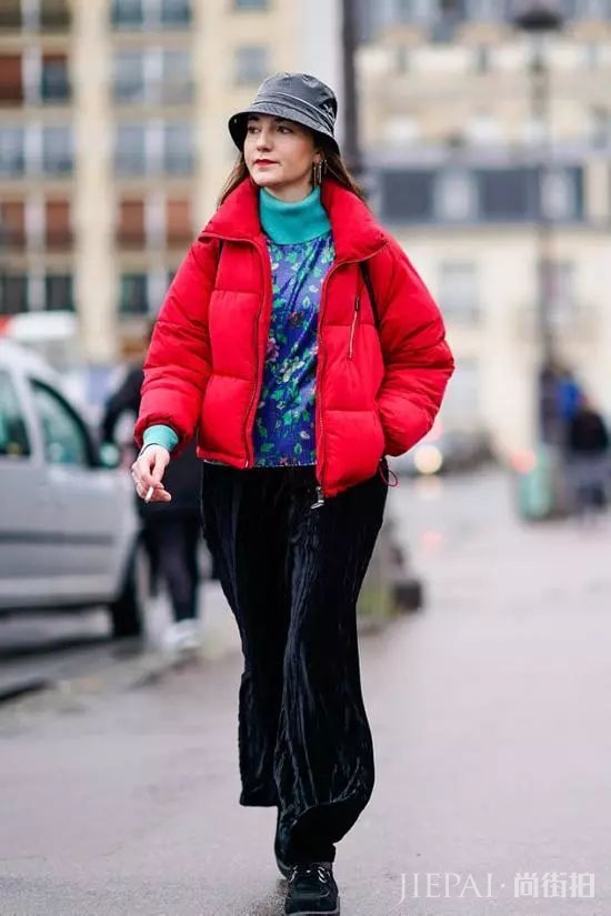 秋冬如何穿衣搭配技巧,丝绒裤能给你时髦和安全感