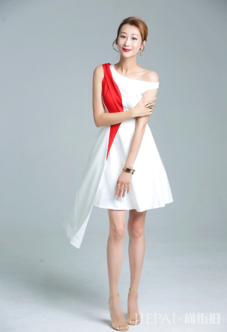 除了陈浩民老婆蒋丽莎,这些明星家人也经常霸占热搜