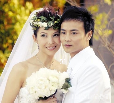 患难与共!董璇为高云翔定居澳洲,而她贱卖房子给男友治病