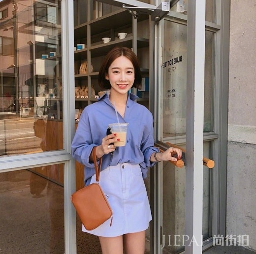 这几款韩系秋装少女衣服,25岁以下美女穿着,个个18岁