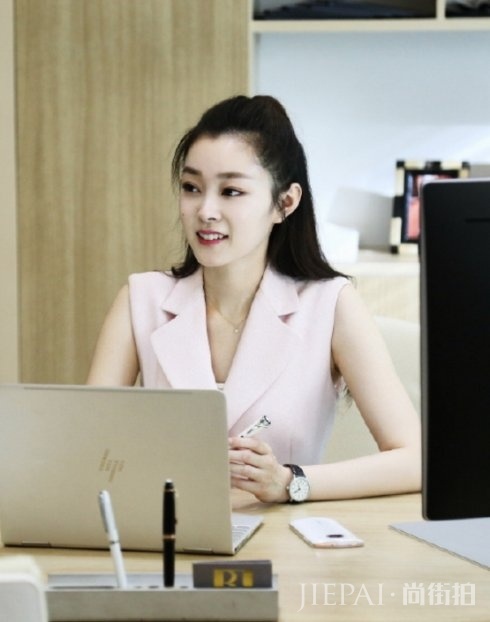 搭胡歌演《伪装者》成最美旗袍女星,新戏演技碾压baby上热搜