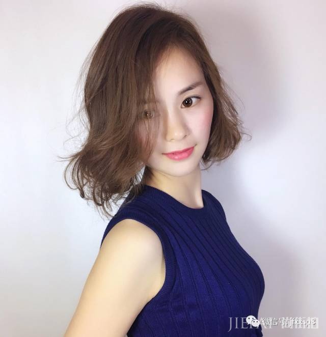 发型不光要剪“烫了”才更洋气