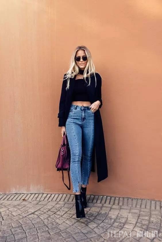 上衣越短越显瘦？欧美街拍告诉你想要显高时髦应该这样穿！