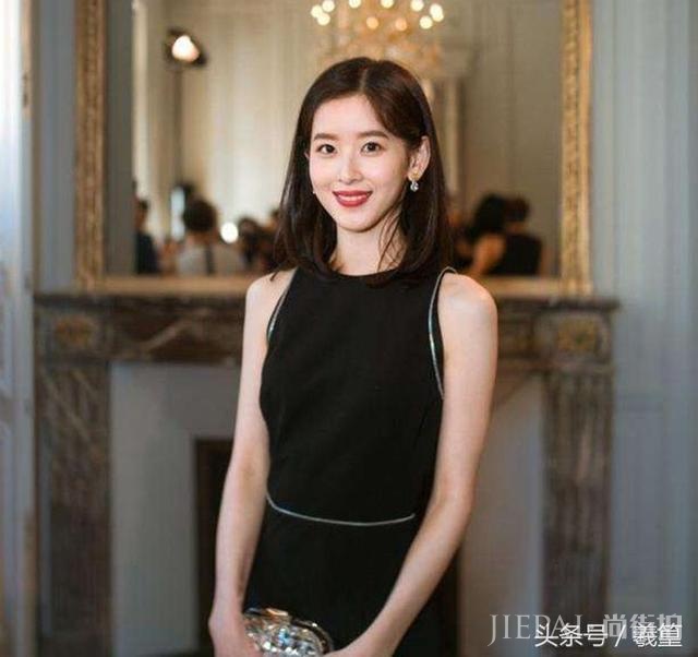 京东老板娘章泽天开始浓妆艳抹,画风突变