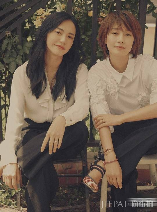 杂志首度迎来女性封面 姚晨马伊琍优雅书写质感岁月