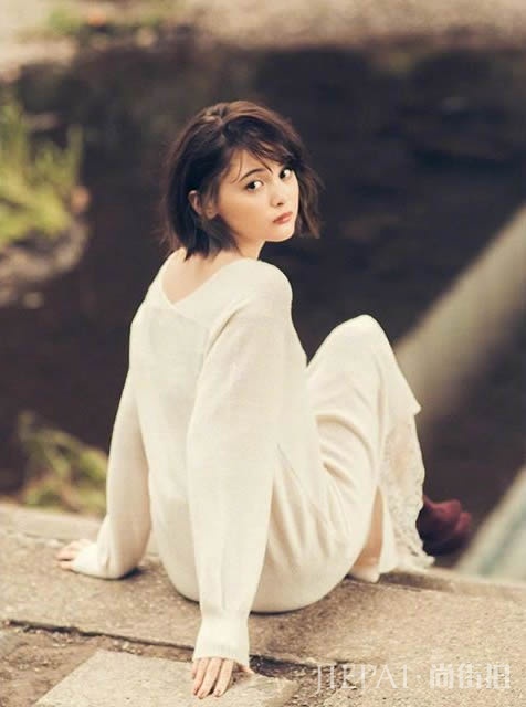 森女系秋冬穿搭,感受如春日的气息