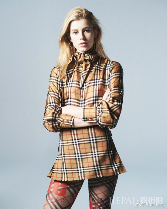 Vivienne&Burberry 经典英伦与叛逆朋克碰撞