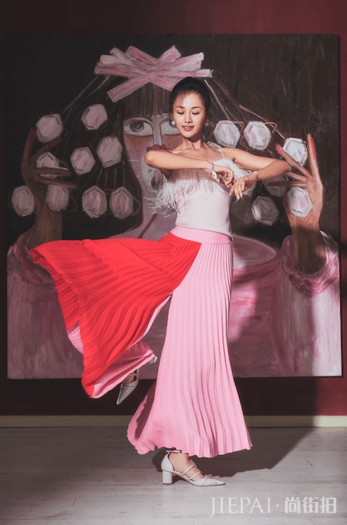 安悦溪写真舞姿撩人 一行一动皆是风情