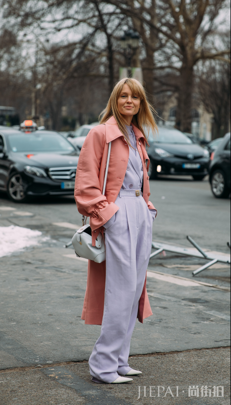 长款大衣配什么裤子好?大长腿与气场一个都不能少