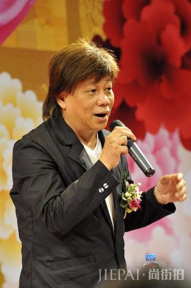 陈真扮演者,香港演员梁小龙微博承认自己出轨,随后秒删微博!