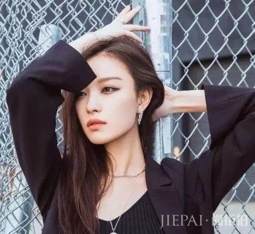 不用烫发！不用拉直！选对发型黑色头发也可以很好看