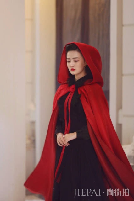 徐璐这次太惊艳了。减肥后穿搭优雅女人味十足