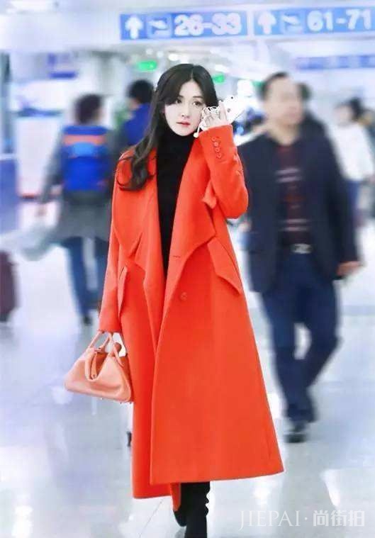 谢娜希腊长裙配纸片腰美回仙女了!