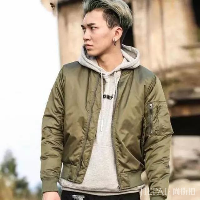 这4种卫衣穿搭,怎么搭都好看!