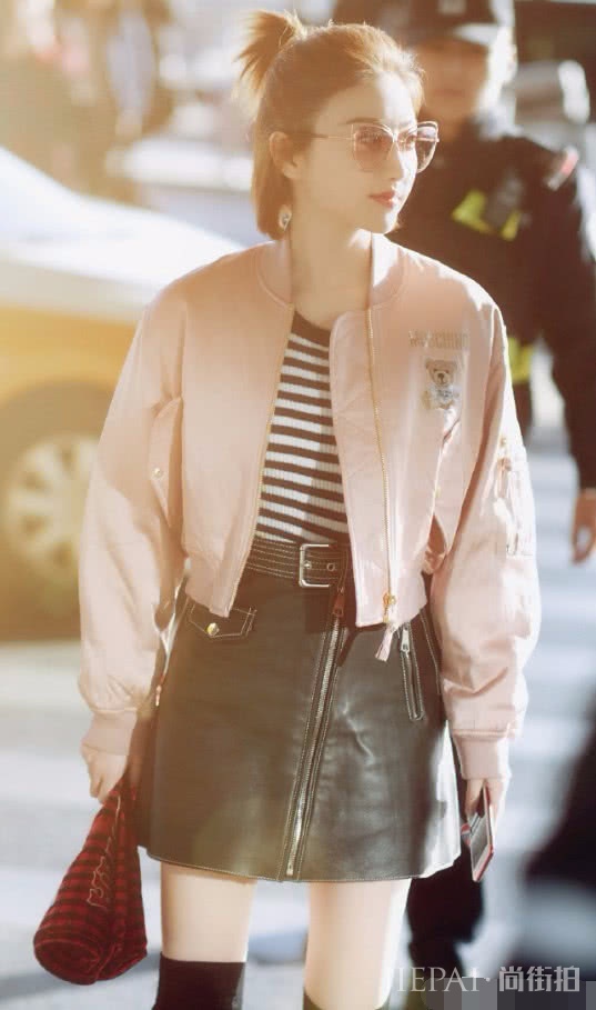 景甜一双腿太抢镜，我和腿精就差这双鞋了